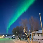 Cozy House - Stronstad @the Start Of Lofoten